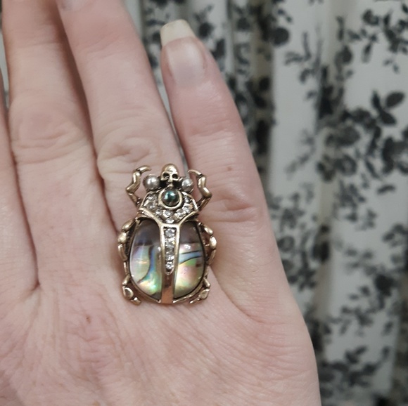 New Abalone Shell Beetle Scarab Skull Brass Ring. - Picture 4 of 7